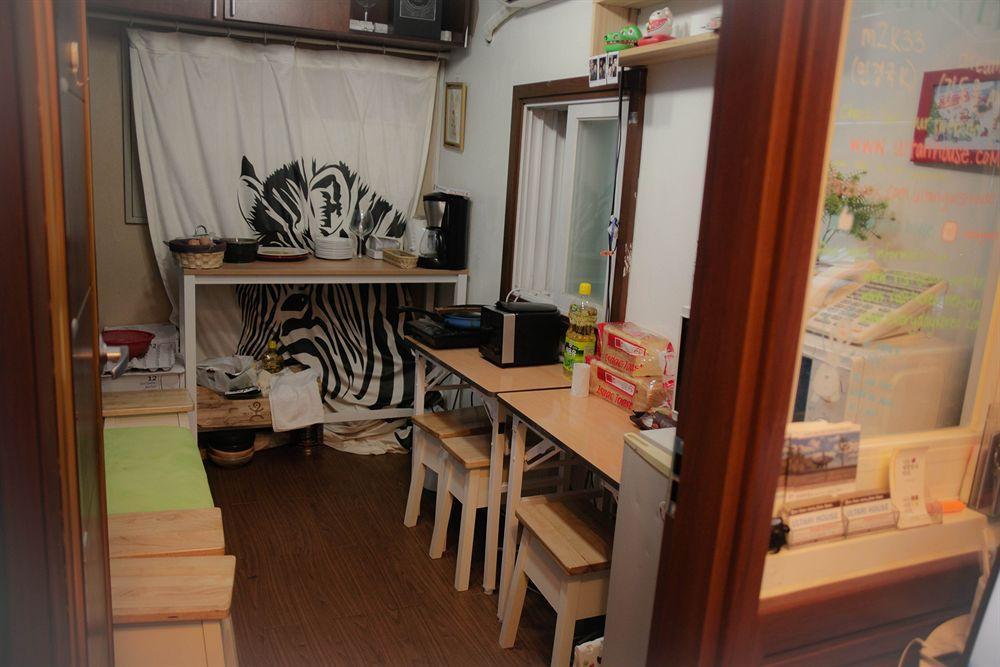 Sinchon Sisters Hostel Σεούλ Εξωτερικό φωτογραφία