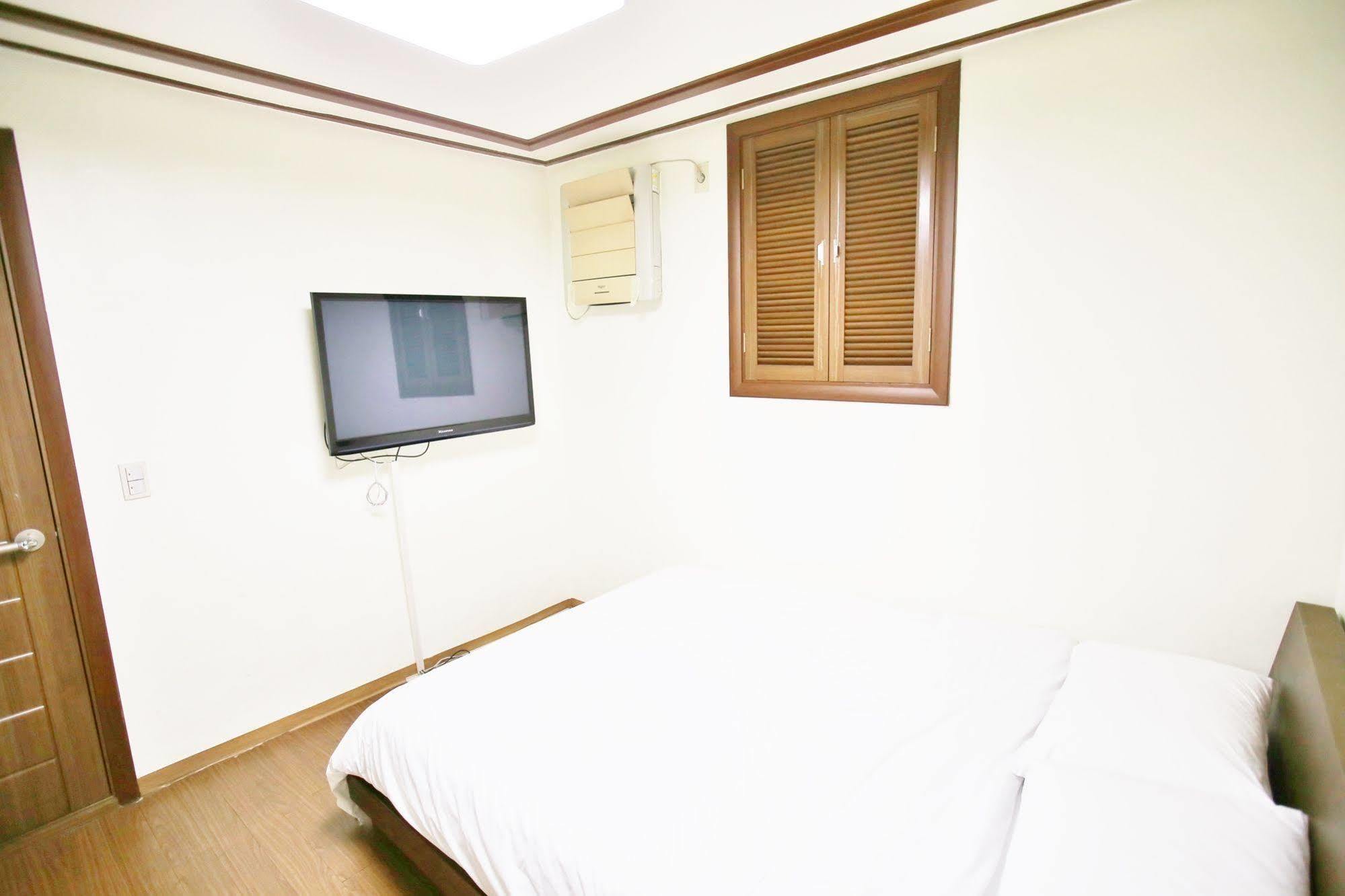 Sinchon Sisters Hostel Σεούλ Εξωτερικό φωτογραφία