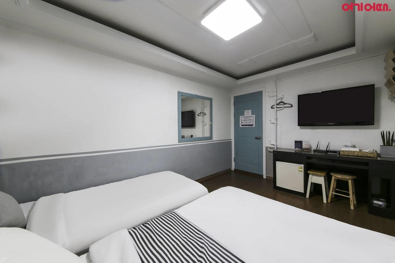 Sinchon Sisters Hostel Σεούλ Εξωτερικό φωτογραφία